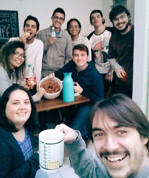 Parte da equipe da Tripé Criação.